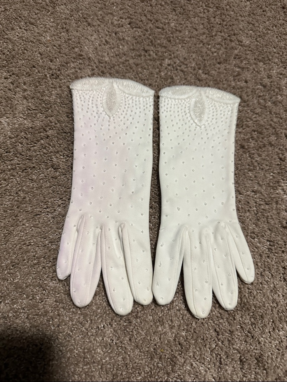 Classic White Embellished Women's Gloves
